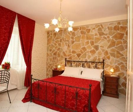 Il Casale Di Rodolfo Bed & Breakfast Termoli Ngoại thất bức ảnh
