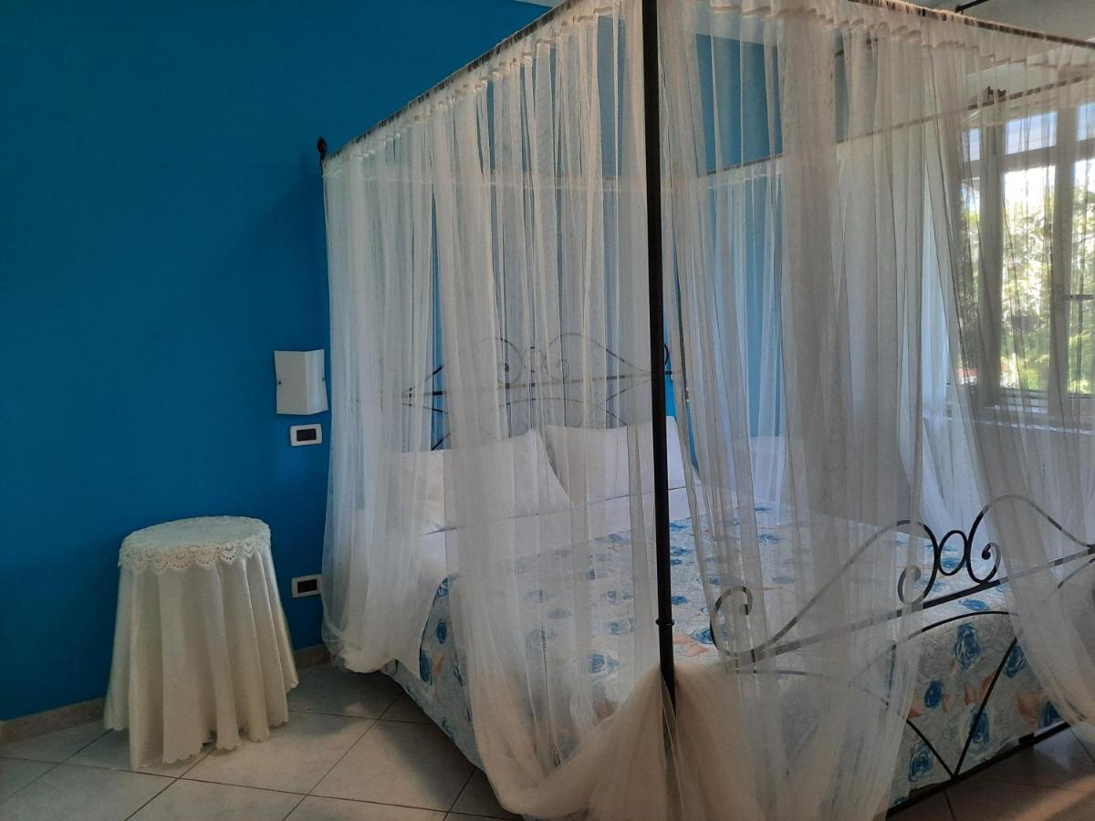 Il Casale Di Rodolfo Bed & Breakfast Termoli Ngoại thất bức ảnh