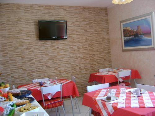 Il Casale Di Rodolfo Bed & Breakfast Termoli Ngoại thất bức ảnh